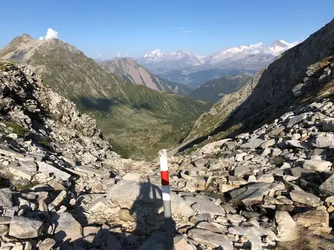 La valle sotto Manibode