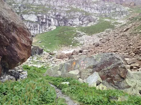 I Piani della Rossa tra le pietraie