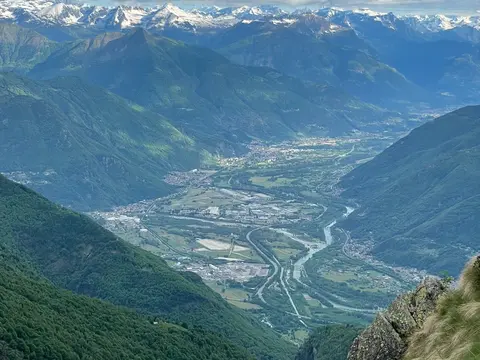 La piana dell'Ossola vista dalla cresta