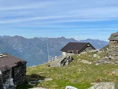 Il bivacco Pian del Lago