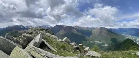 Le pietre della cima e il panorama