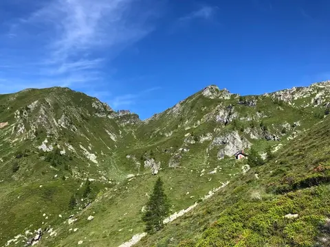 Le creste sopra il passo di Campo