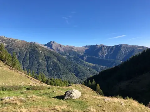 La valle vista dai pascoli