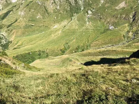 La conca dell'alpe Campo vista dall'alto
