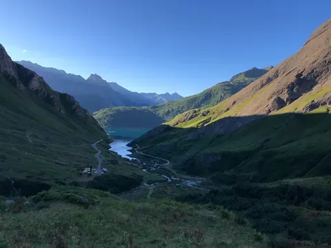 La valle del Gries e il lago di Morasco visti dalla salita