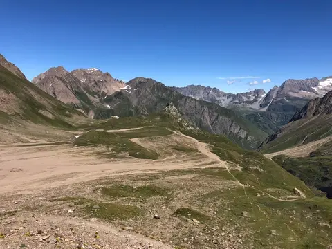 Il Piano dei Camosci e le creste della val Formazza