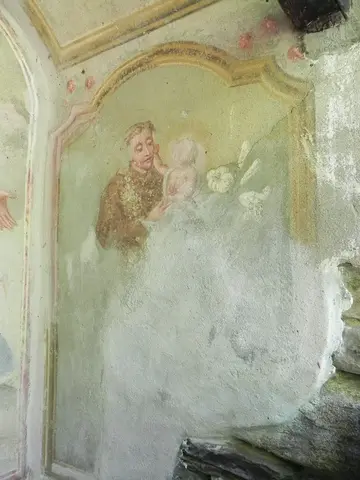 L'affresco della Madonna in una cappella