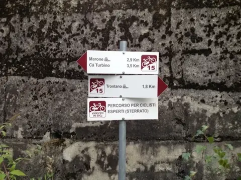 I cartelli ciclabili per Marone e Trontano