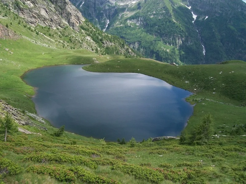 Escursione al lago di Matogno in valle Agarina