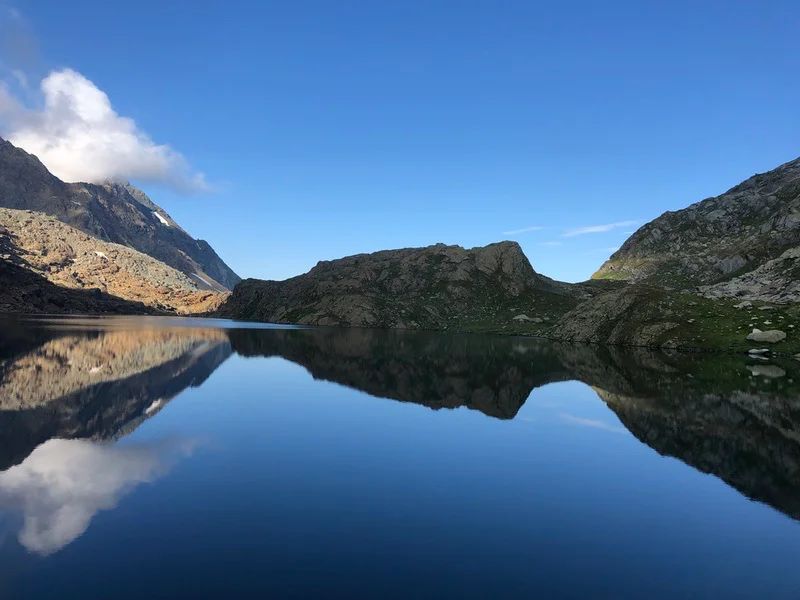 Escursione ai laghi di laghi Geisspfad dal passo della Rossa