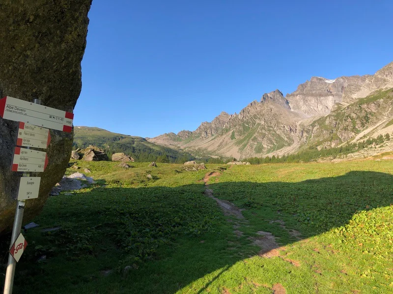 Traversata da Devero a Veglia, una delle più belle escursioni dell'Ossola